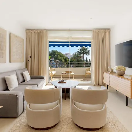 Two Bedroom - Sea View *