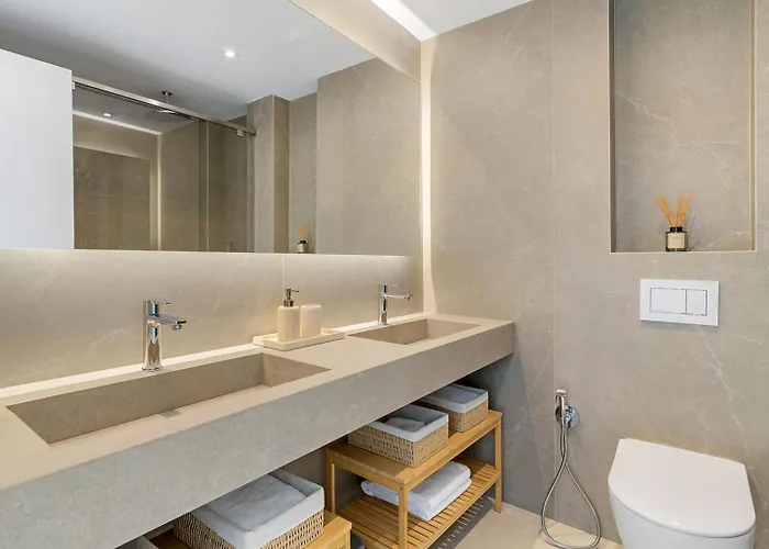 Two Bedroom - Sea View 公寓