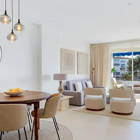 Two Bedroom - Sea View Apartament *